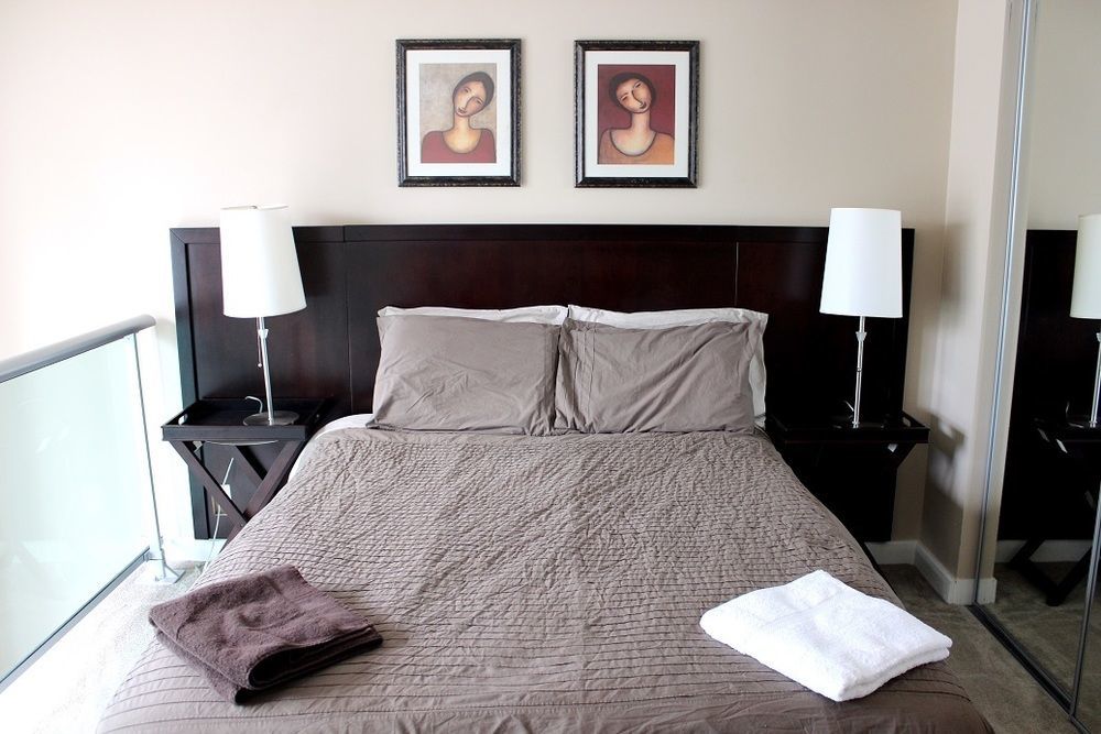 Blue Jays Aparment Apartment Toronto Exterior photo